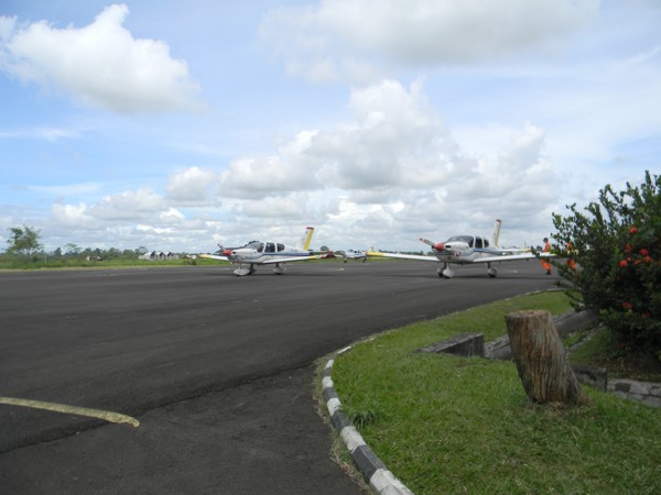 pesawat terbang 1.jpg
